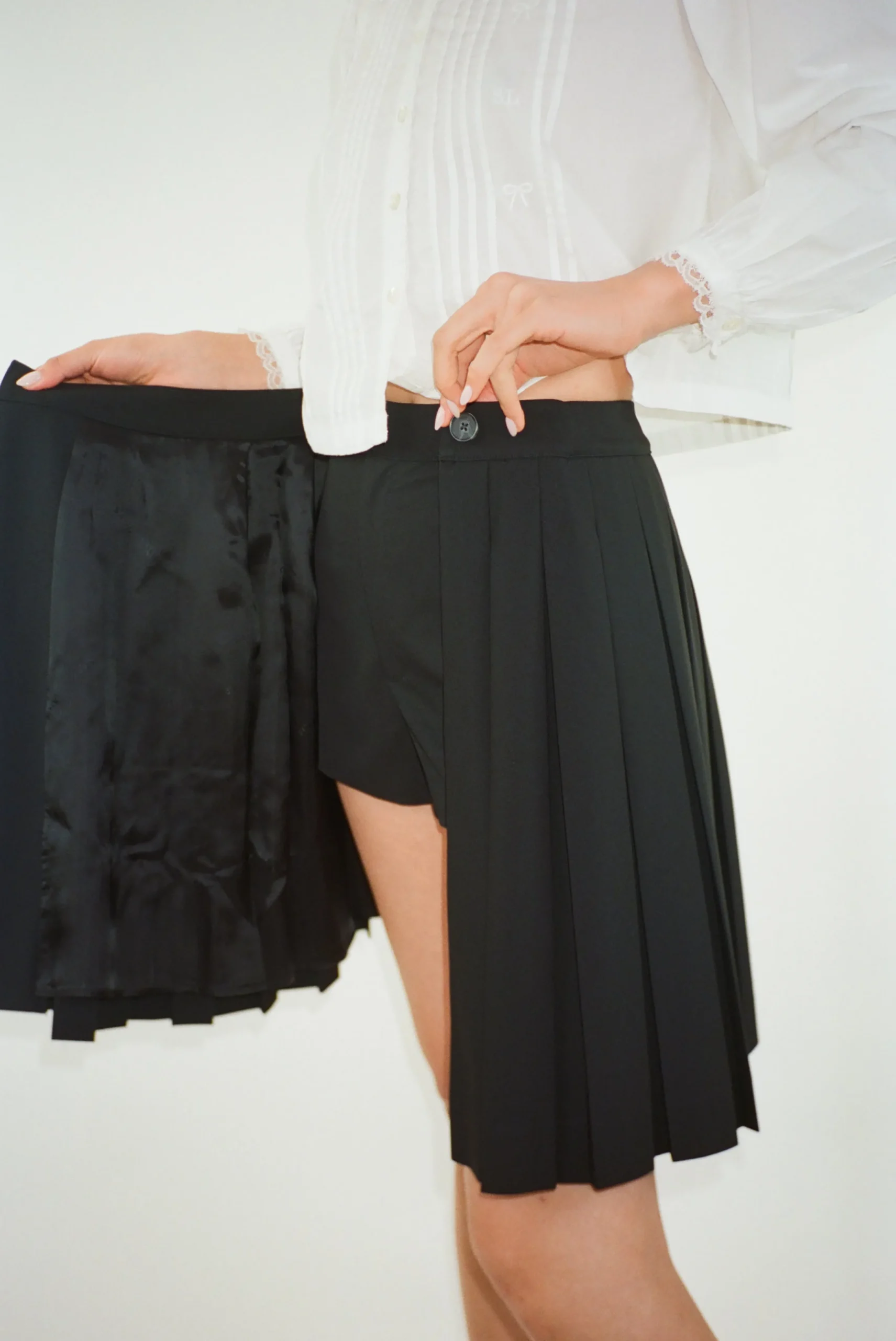 astra_skort_in_black_4.webp SANDY LIANG ASTRA SKORT IN BLACK> Uniform | Skirts