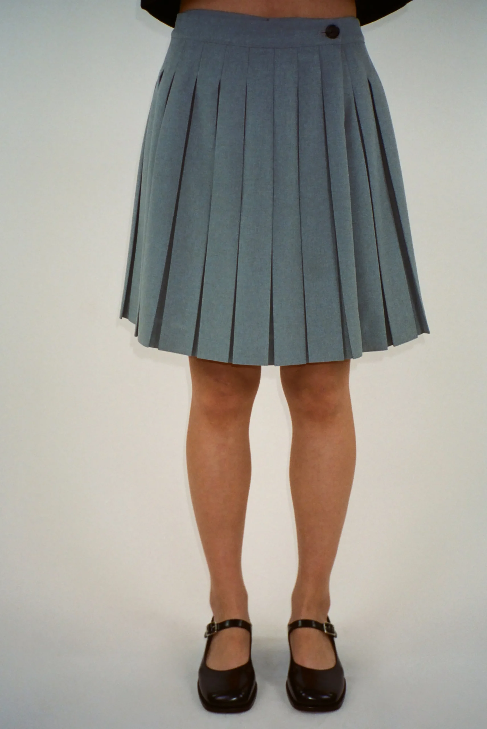 astra_skort_in_grey_3.webp SANDY LIANG ASTRA SKORT IN GREY> Uniform | Skirts