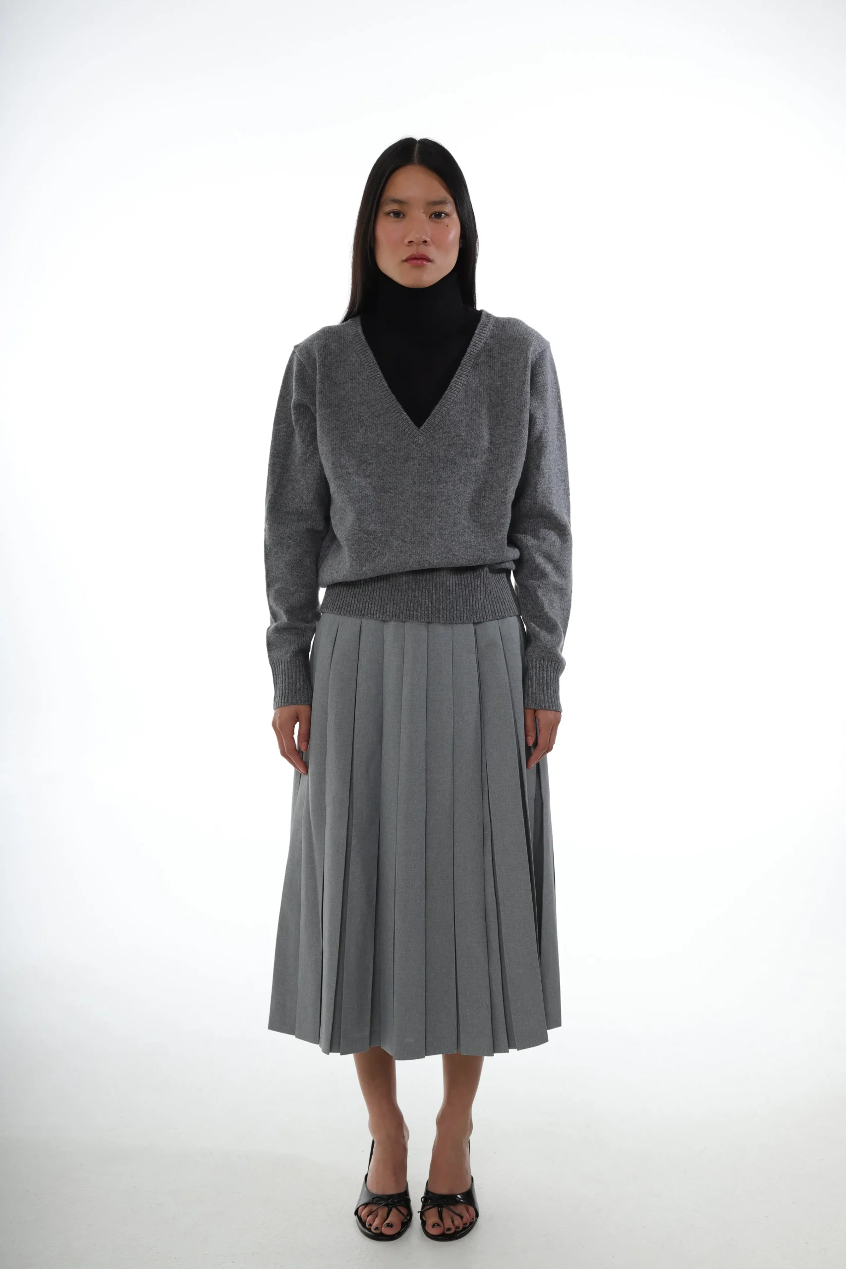 bamboo_sweater_in_charcoal_3.webp SANDY LIANG BAMBOO SWEATER IN CHARCOAL> Knits