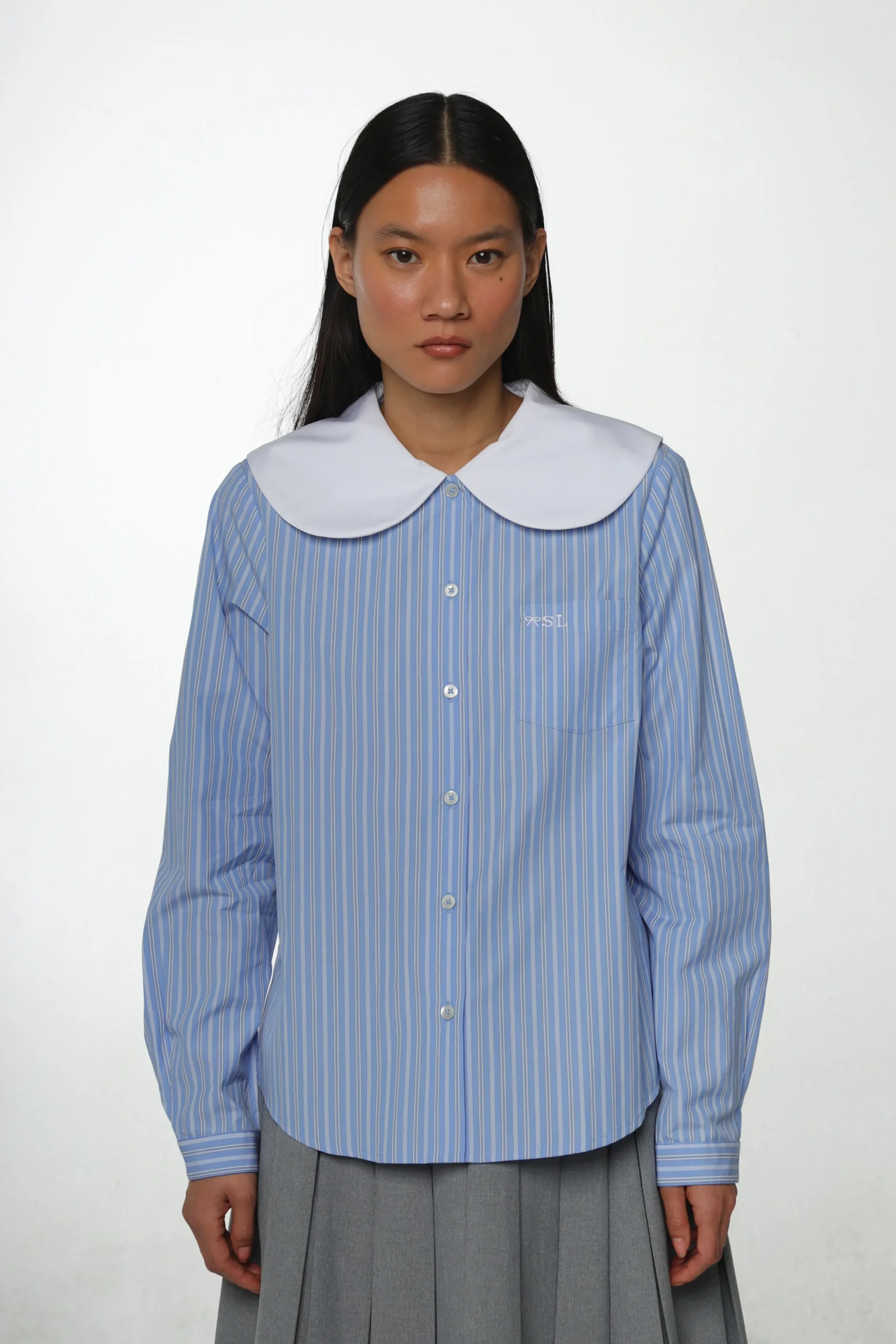 luton_shirt_in_light_blue_stripe_3.webp SANDY LIANG LUTON SHIRT IN LIGHT BLUE STRIPE> Uniform | Tops