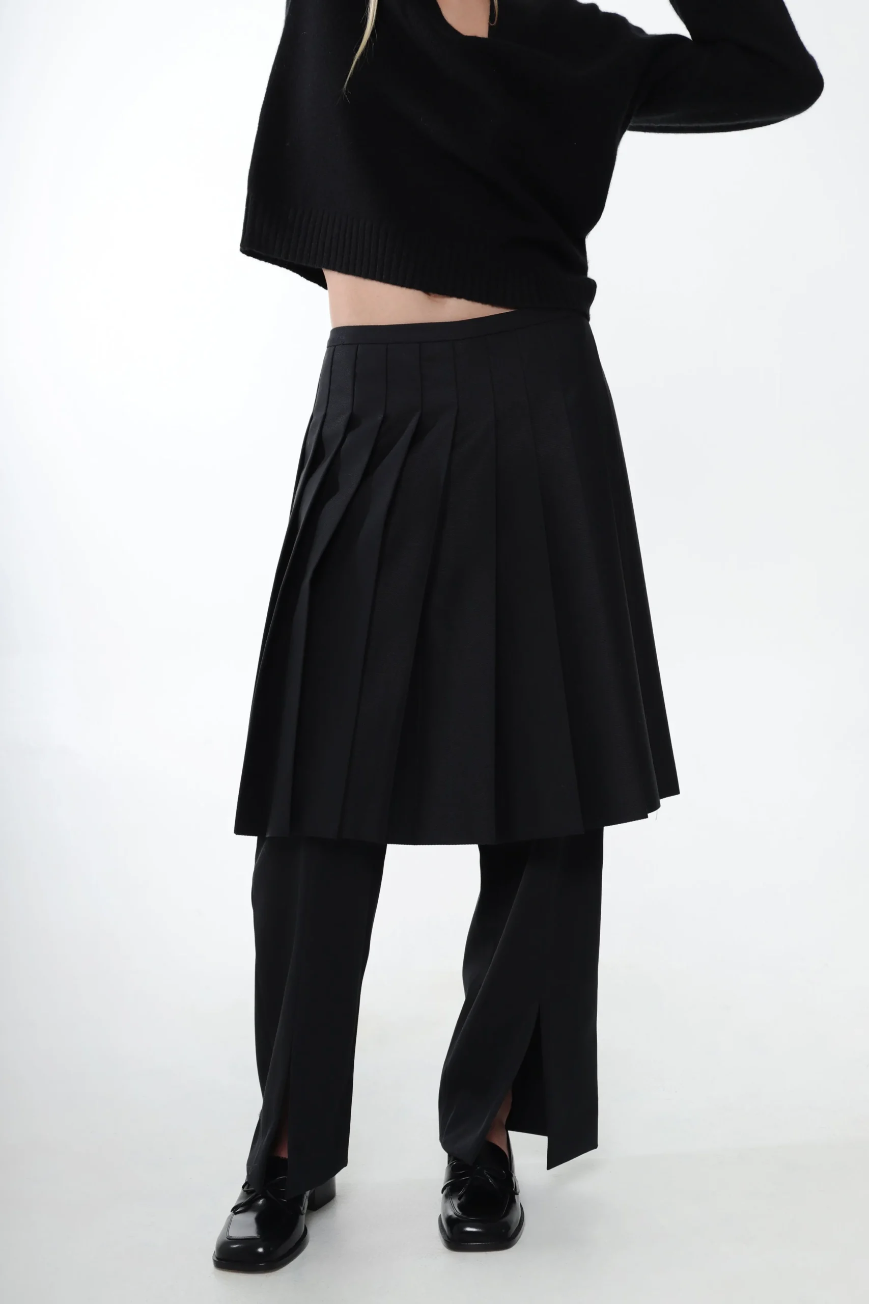 pichi_pant_in_black_5.webp SANDY LIANG PICHI PANT IN BLACK> Uniform | Pants