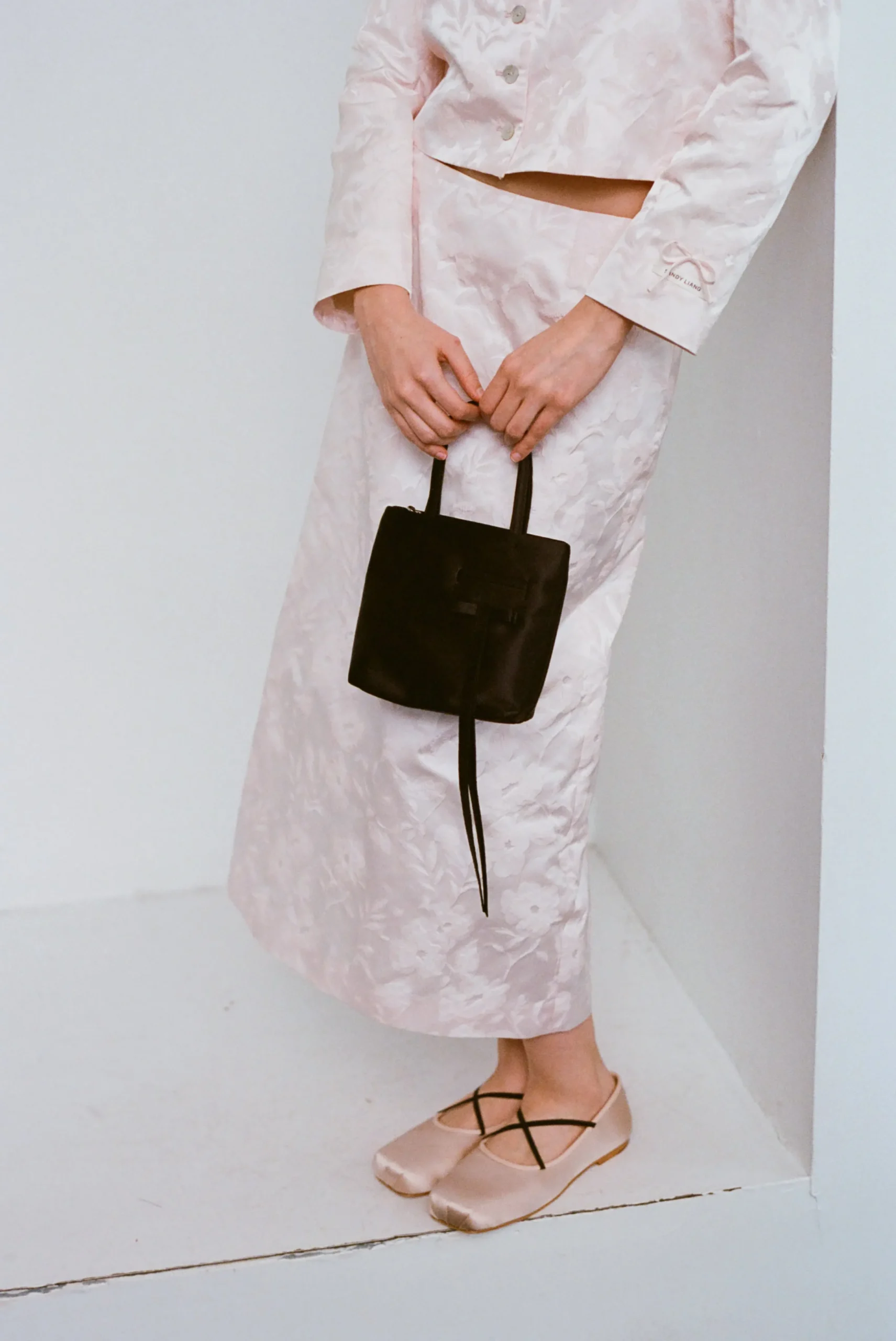 SANDY LIANG PROM BAG IN BLACK> Handheld