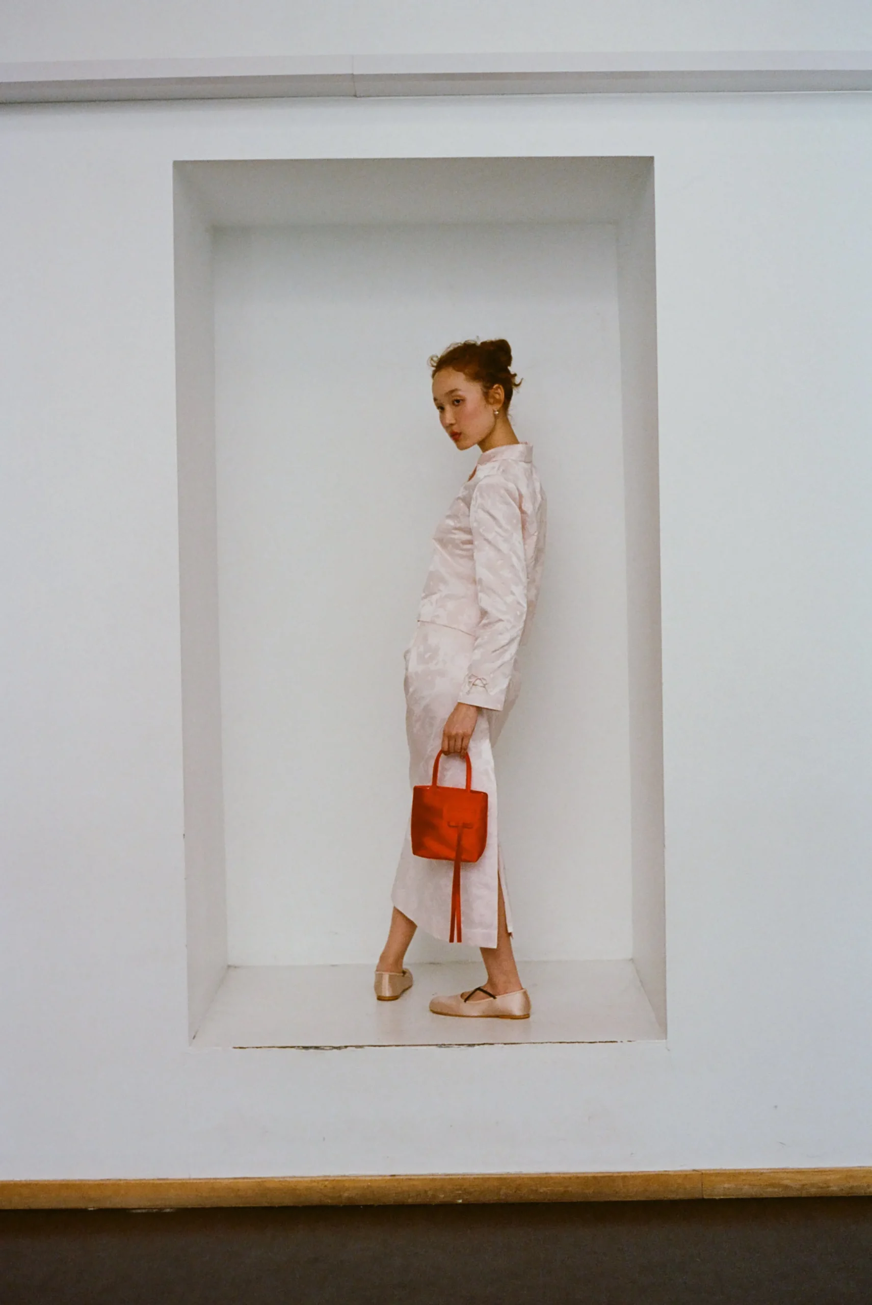 SANDY LIANG PROM BAG IN LIPSTICK> Handheld