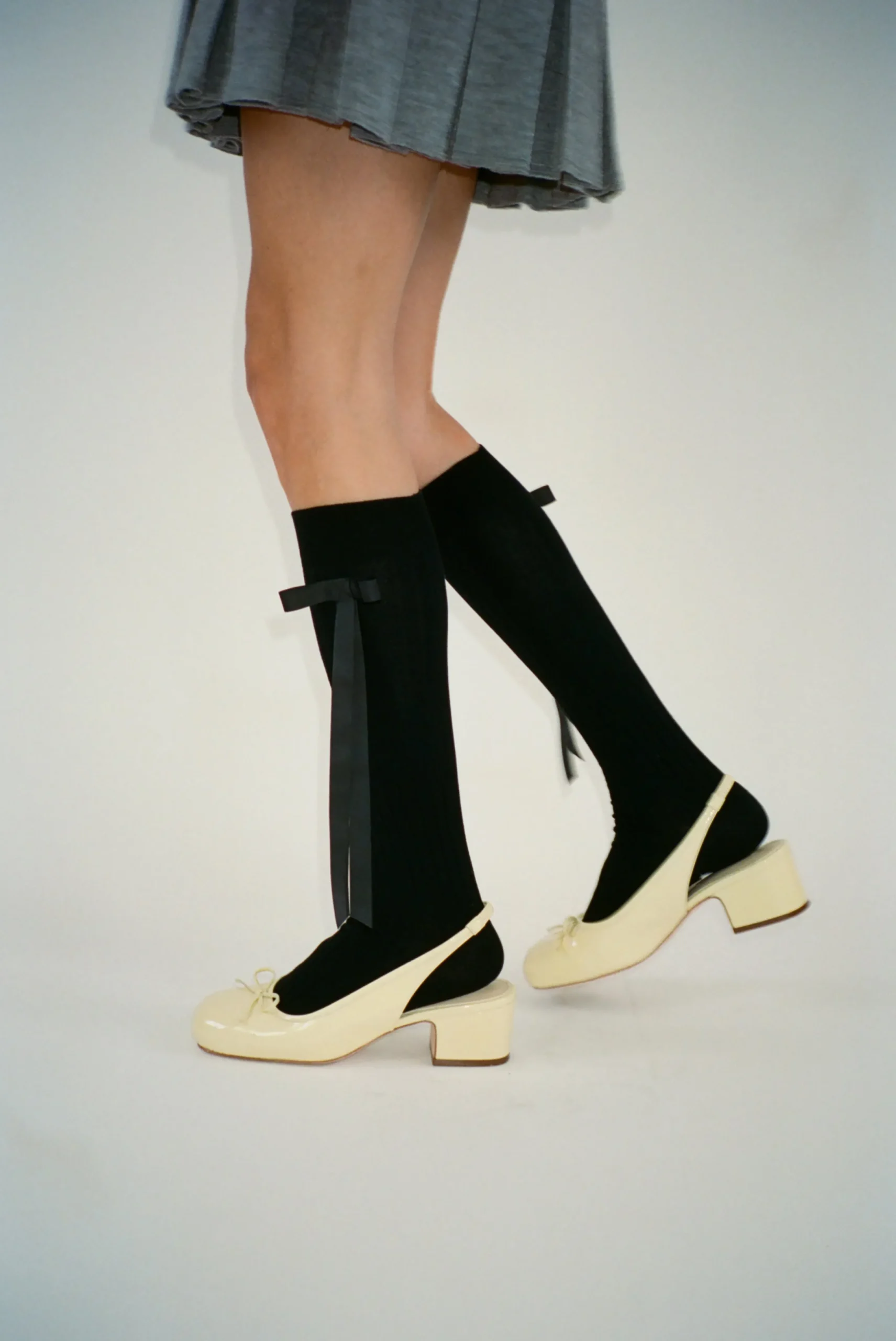 SANDY LIANG RECITAL SOCKS IN BLACK> Uniform | Socks