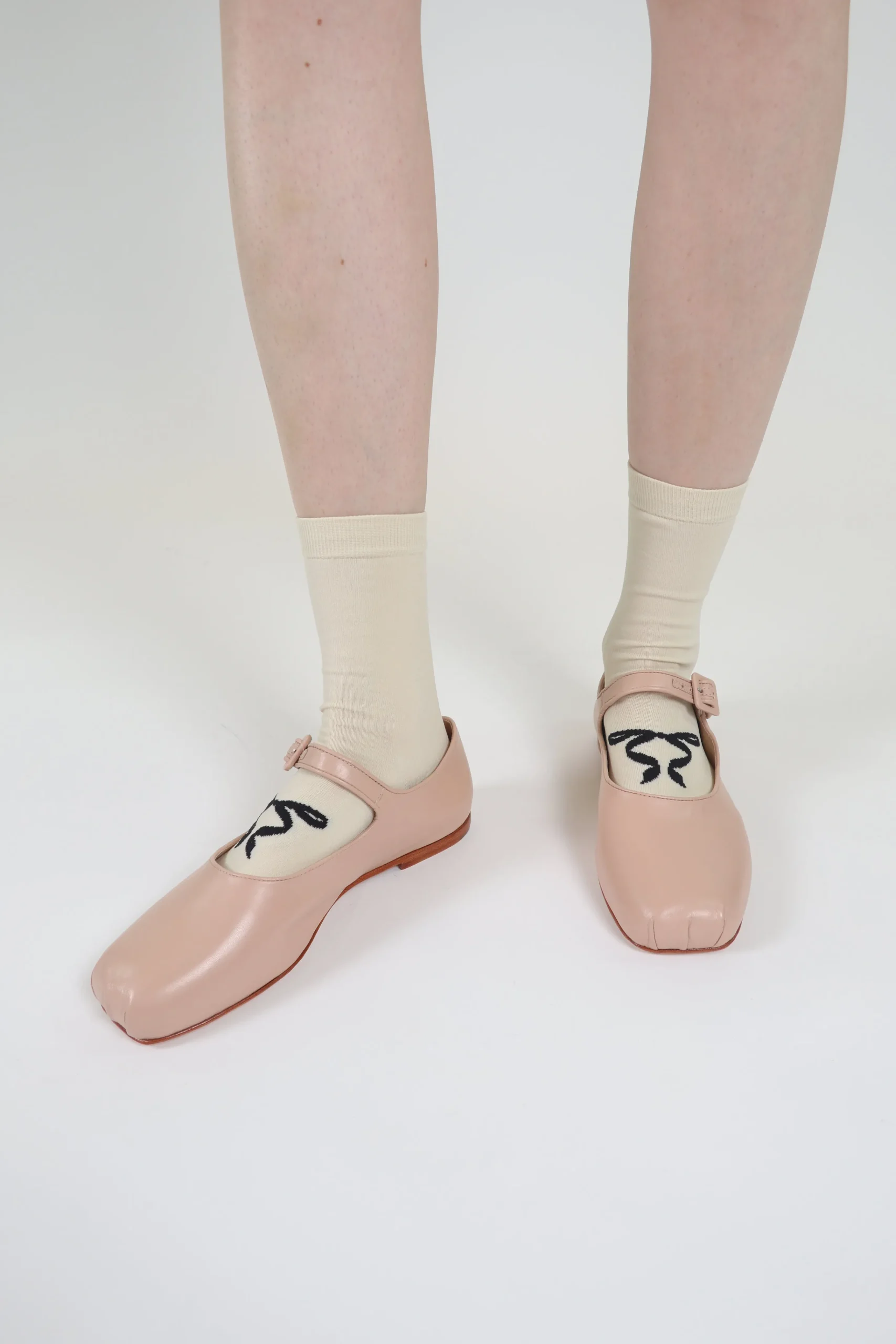 SANDY LIANG SECRET SOCKS IN BUTTER> Socks