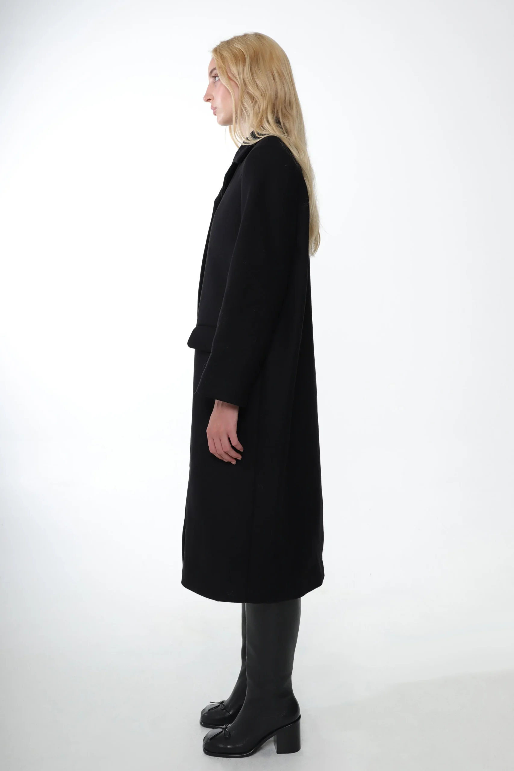 soya_coat_in_black_2.webp SANDY LIANG SOYA COAT IN BLACK> Outerwear
