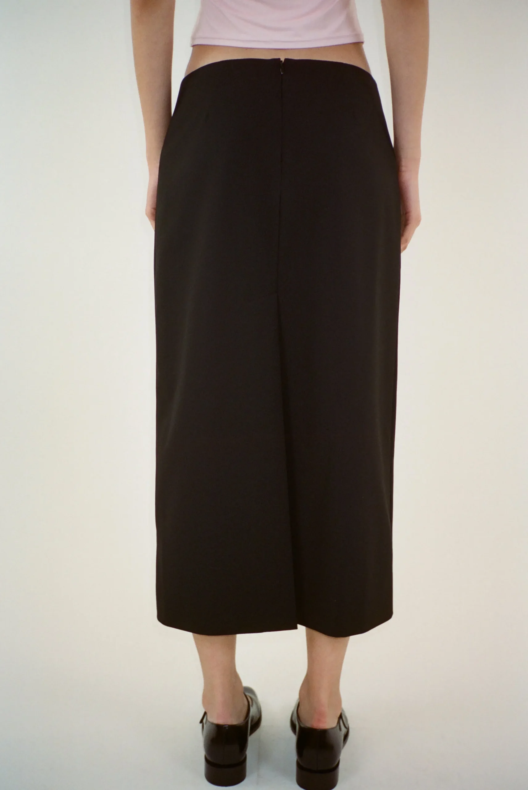 toes_skirt_in_black_2.webp SANDY LIANG TOES SKIRT IN BLACK> Uniform | Skirts